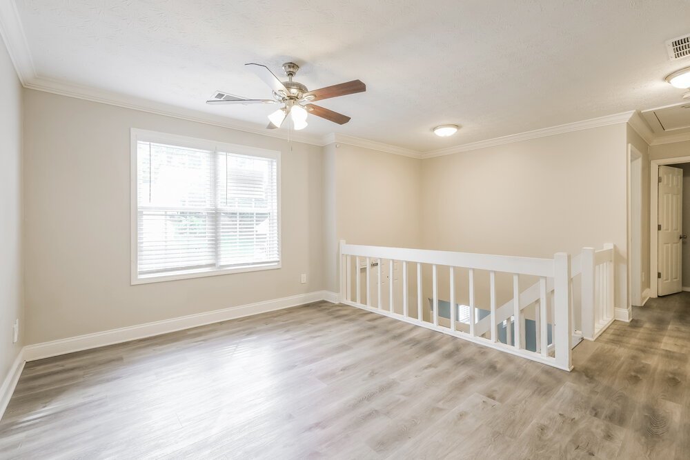 3-Bed Rental on 140 Birch Rill photo 5