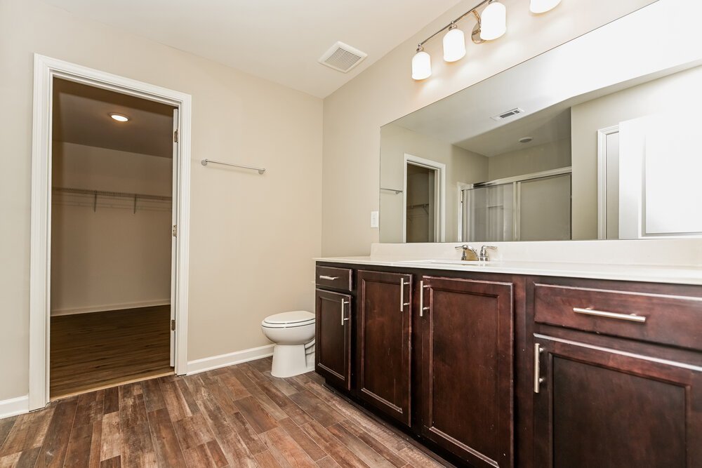 4-Bed Rental on 1083 Coldwater Dr photo 11