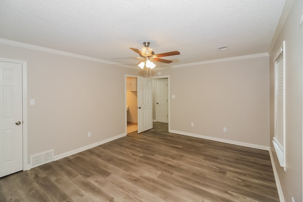3-Bed Rental on 803 Carianne Cv photo 11
