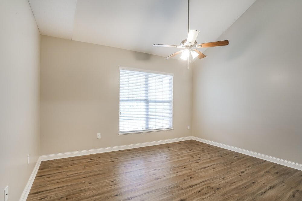 3-Bed Rental on 6048 Shreven Dr photo 11