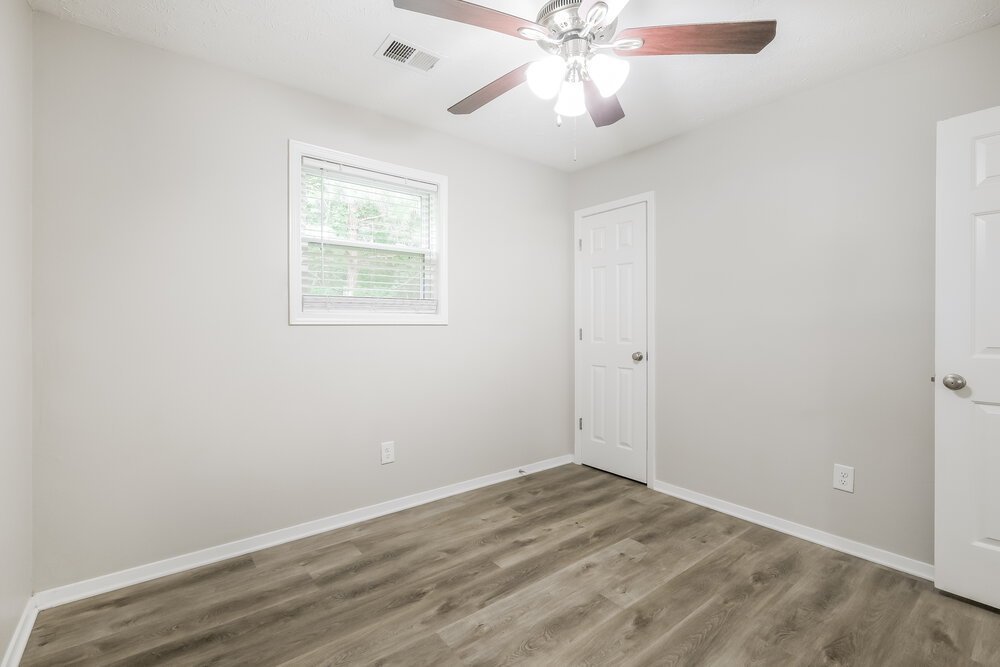 3-Bed Rental on 140 Birch Rill photo 12