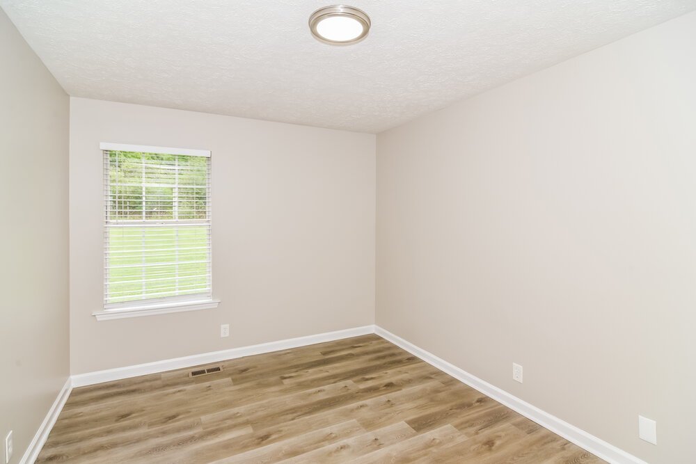 3-Bed Rental on 4560 Whites Creek photo 12