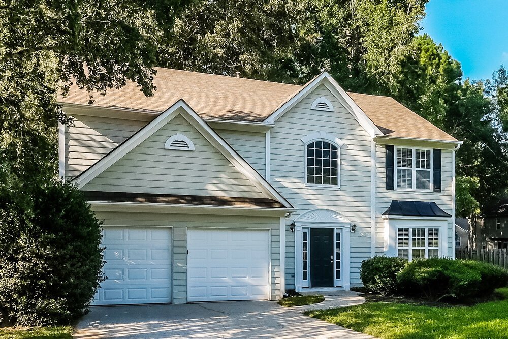 3-Bed Rental on 3410 Sandlake Dr photo 4